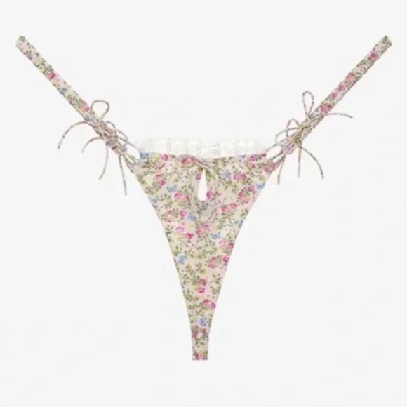 NEW For Love & Lemons Ruffled Romantic Side Tie Key Hole Thong Panty 1415 - Picture 1 of 9